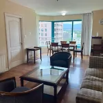 Lujoso Departamento En La Mejor Ubicacion De La Ciudad De Mendoza, Con Vista A La Montana Y Piscina