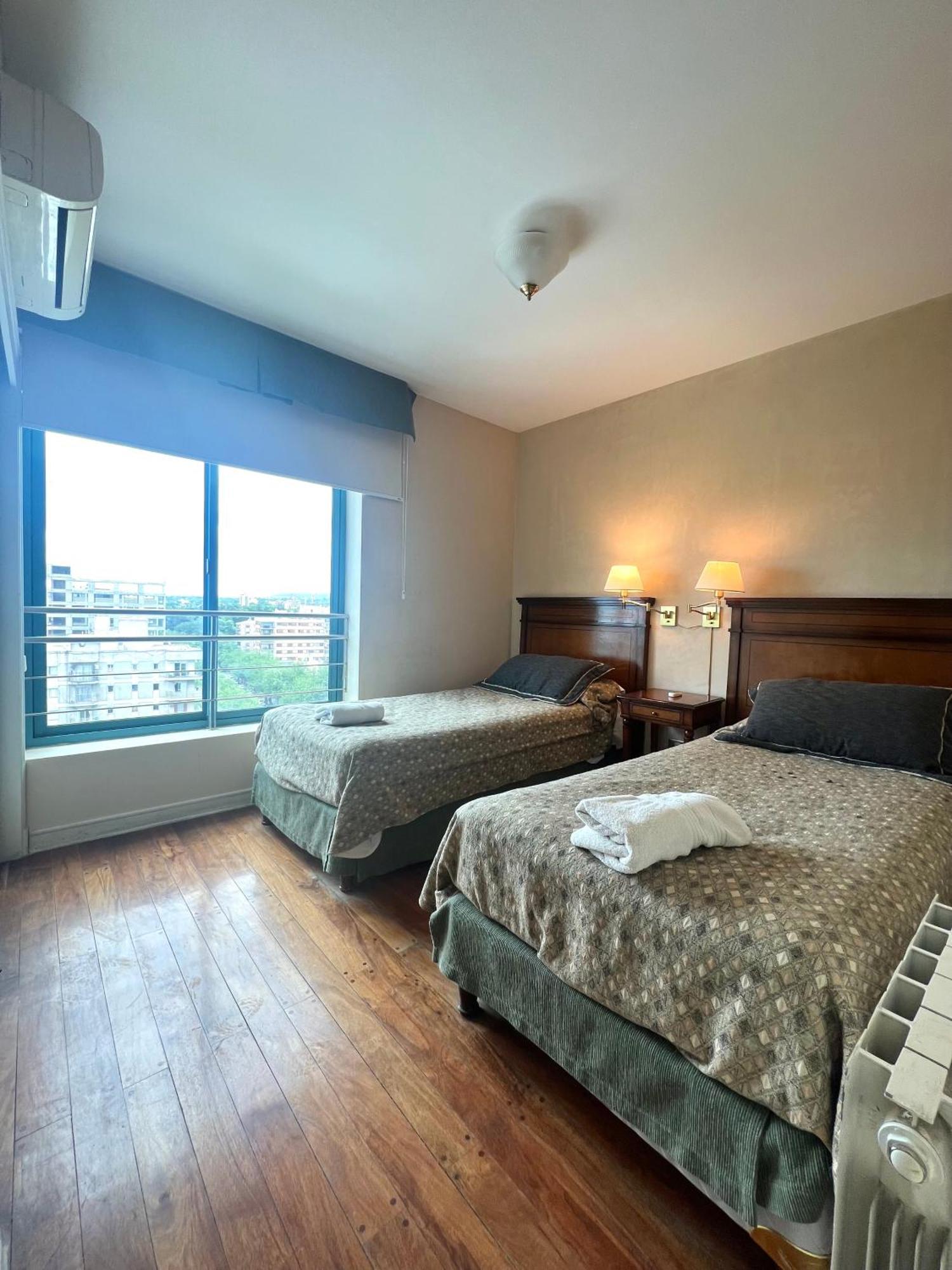 Lujoso Departamento En La Mejor Ubicacion De La Ciudad De Mendoza, Con Vista A La Montana Y Piscina Apartamento *