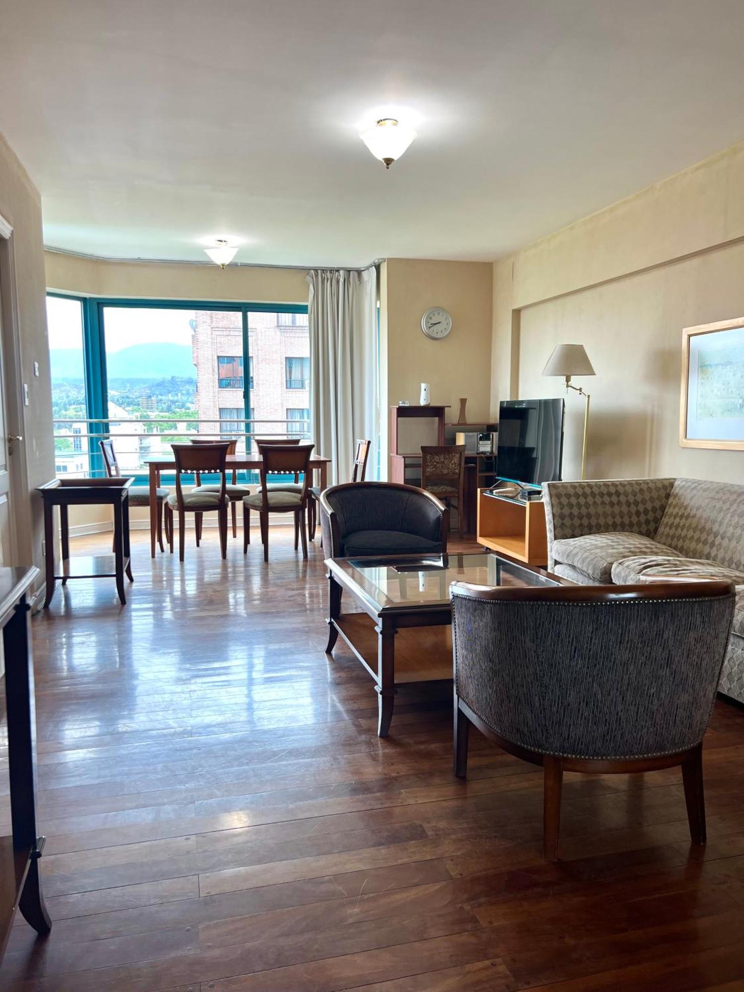 Lujoso Departamento En La Mejor Ubicacion De La Ciudad De Mendoza, Con Vista A La Montana Y Piscina Apartamento Mendoza